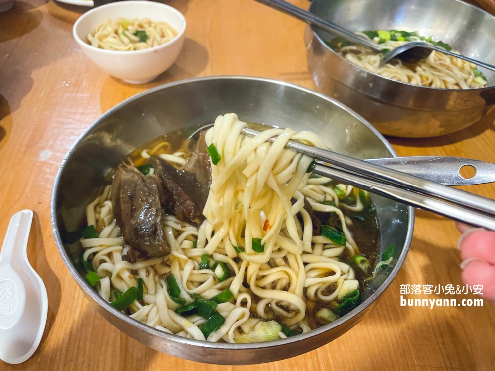 免費吃豆花喝豆漿！老皮牛肉麵，新竹每天客滿的牛肉麵店