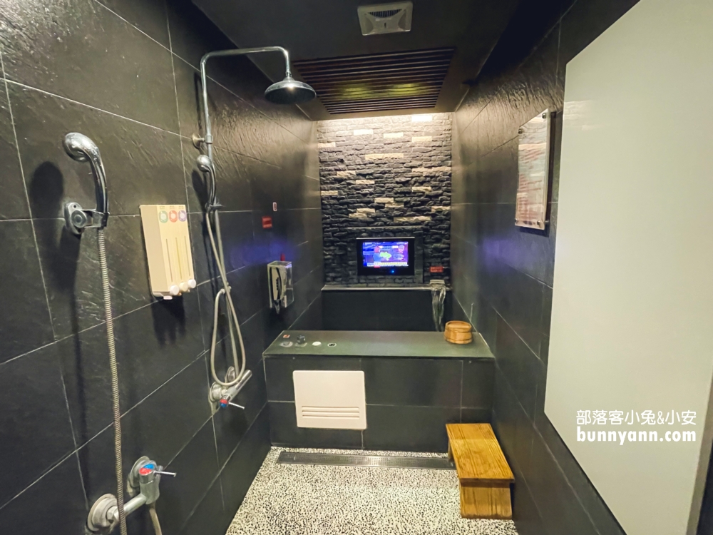 新北烏來【龍門精緻溫泉民宿】有電視的平價湯屋