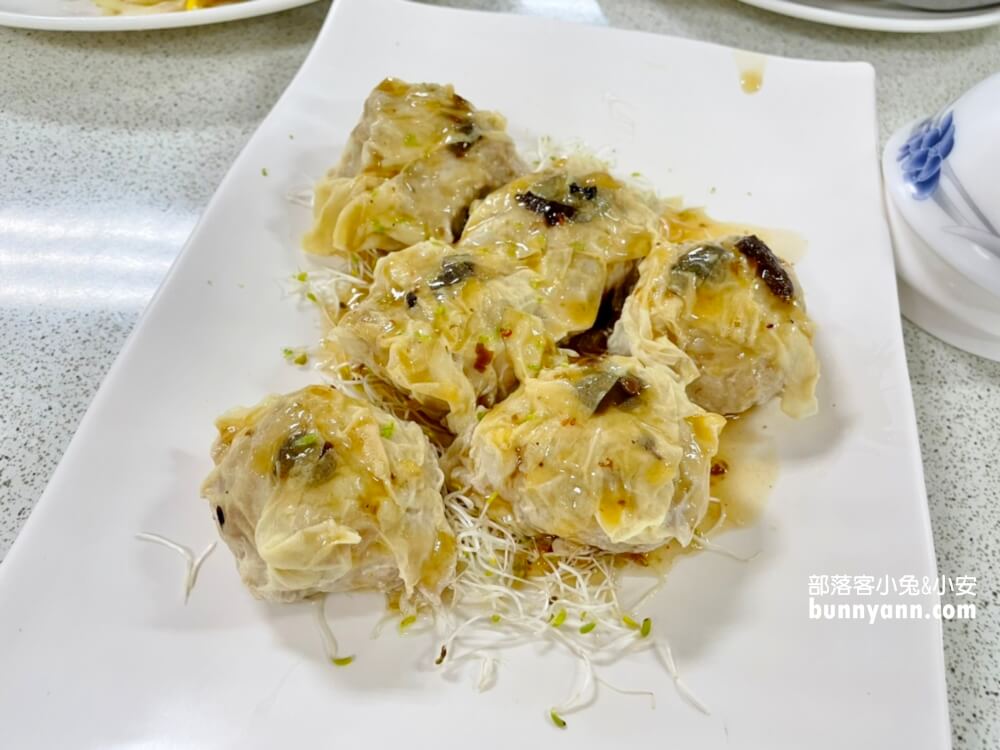 台南楠西|水果入菜！果農之家隱藏版美食，免費玩滑草，好拍文青風，料理吃的到水果好清爽