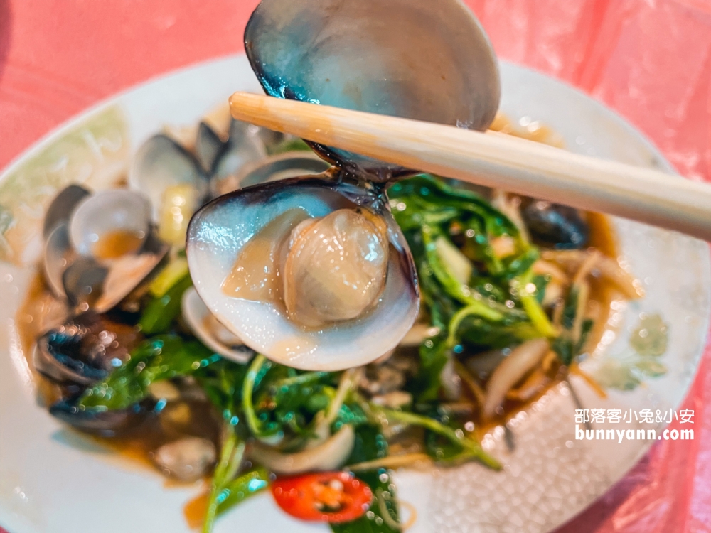 竹子湖《故鄉土雞城》谷歌4.5顆星的評價不錯的土雞城