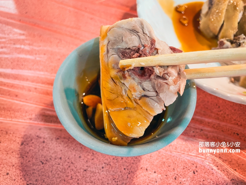 竹子湖《故鄉土雞城》谷歌4.5顆星的評價不錯的土雞城