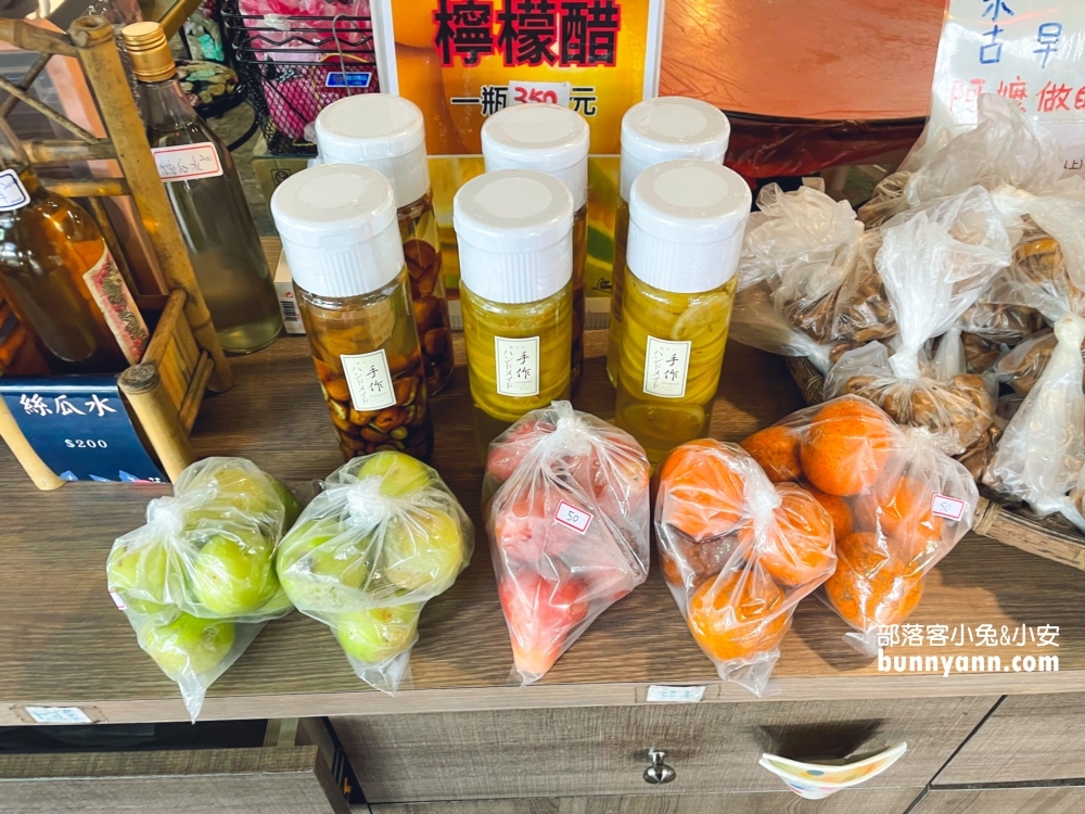 竹子湖《故鄉土雞城》谷歌4.5顆星的評價不錯的土雞城