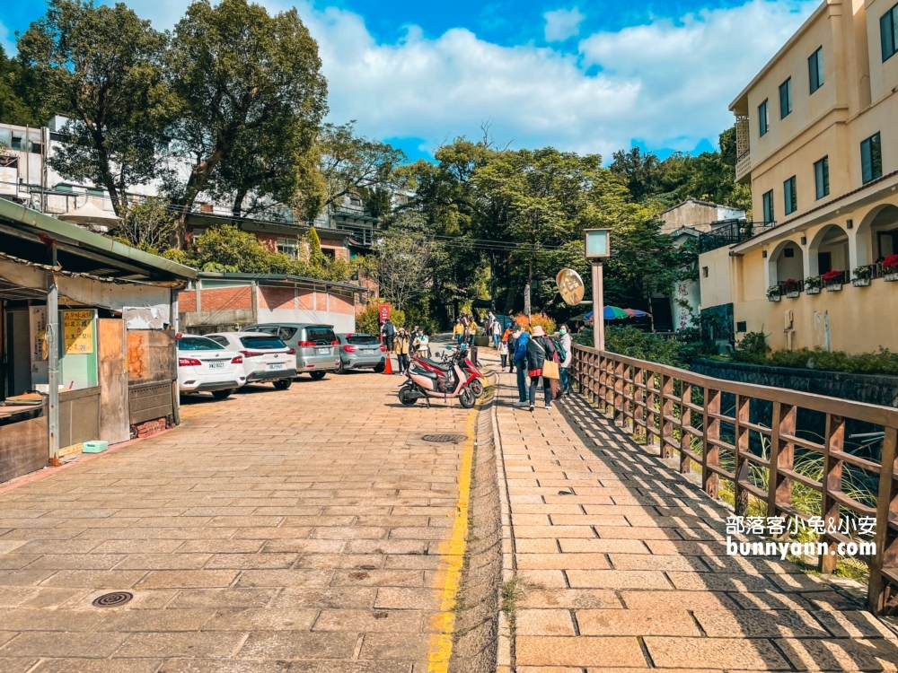 北投【地熱谷公園】~欣賞冒煙的湖，超美台灣形狀手湯