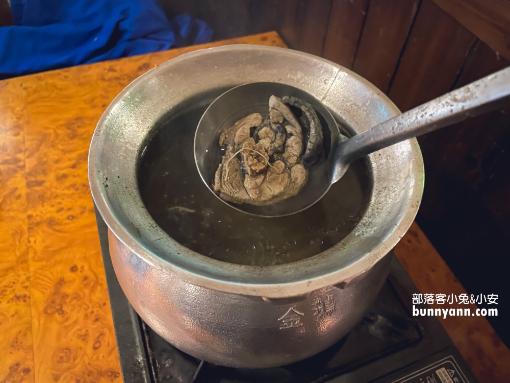 新北【奇峰石溫泉山莊】陽明山上的隱藏版牛奶湯泉