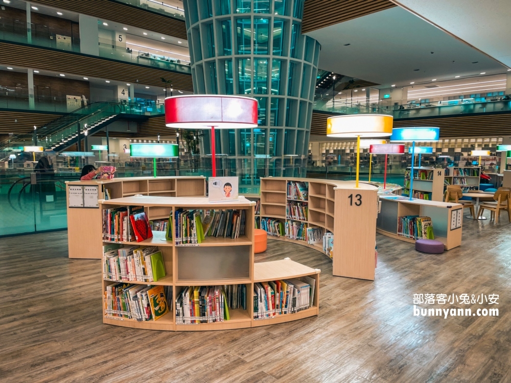 圖書館親子閱讀區