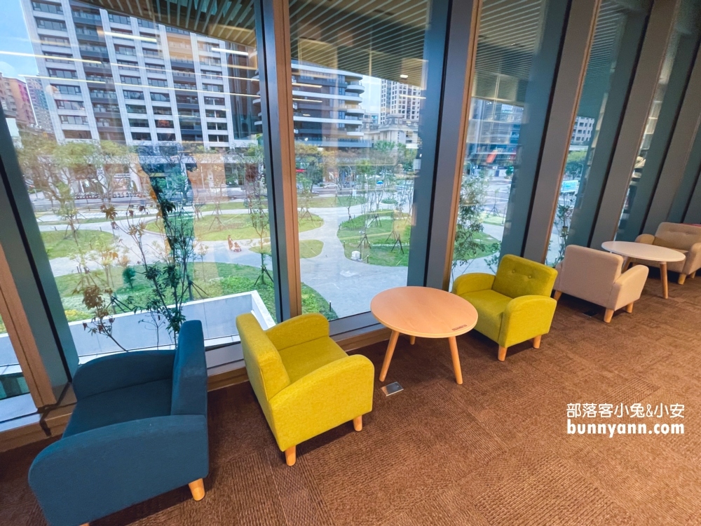 圖書館親子閱讀區