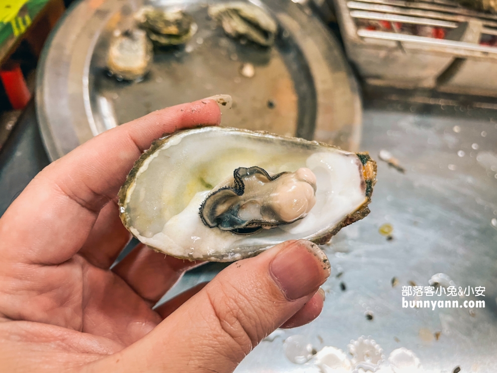 塭ㄚ烤蚵呷通海烤蚵200元吃到飽｜嘉義暴風式炭火烤蚵隨你無限吃