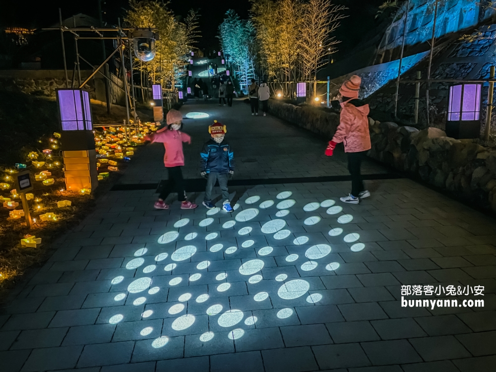 【長門湯本溫泉】音信川河川公園泡腳，夜拍竹林階梯夜景