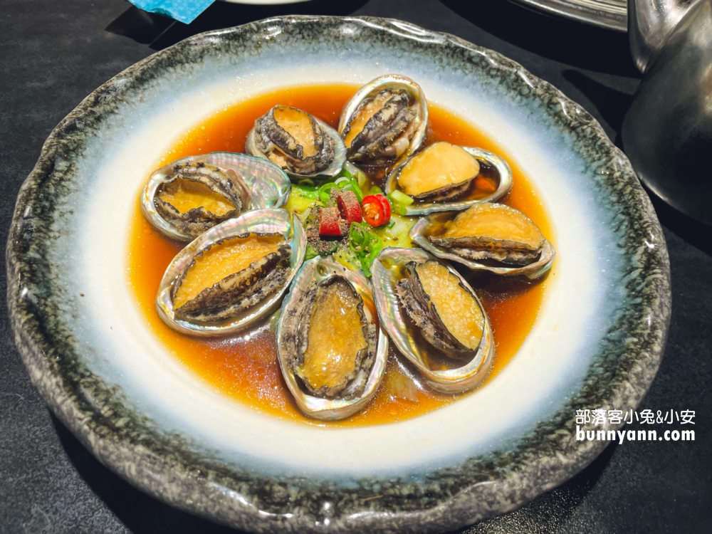 台北海鮮餐廳「新東南海鮮餐廳松山店」老字號又高CP值的海產店