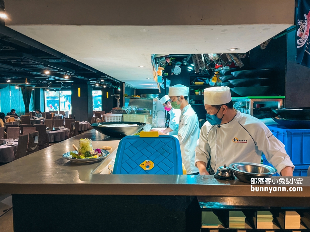 台北海鮮餐廳「新東南海鮮餐廳松山店」老字號又高CP值的海產店