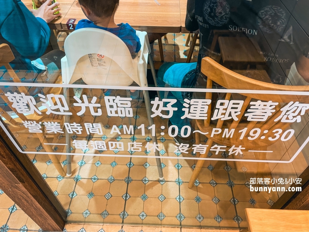 羅東【上品佑食堂】羅東平價美食推薦邪惡炸蛋魯肉飯必吃
