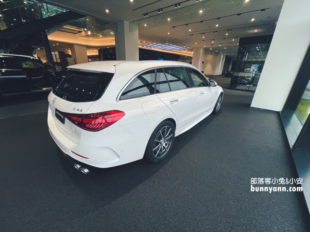 【2024賓士C43】Mercedes-AMG  C43 4MATIC Estate，現場實車拍照、配備與價錢