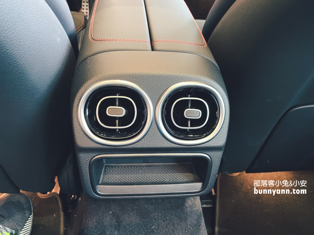 【2024賓士C43】Mercedes-AMG  C43 4MATIC Estate，現場實車拍照、配備與價錢