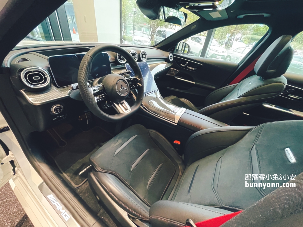 【2024賓士C43】Mercedes-AMG  C43 4MATIC Estate，現場實車拍照、配備與價錢