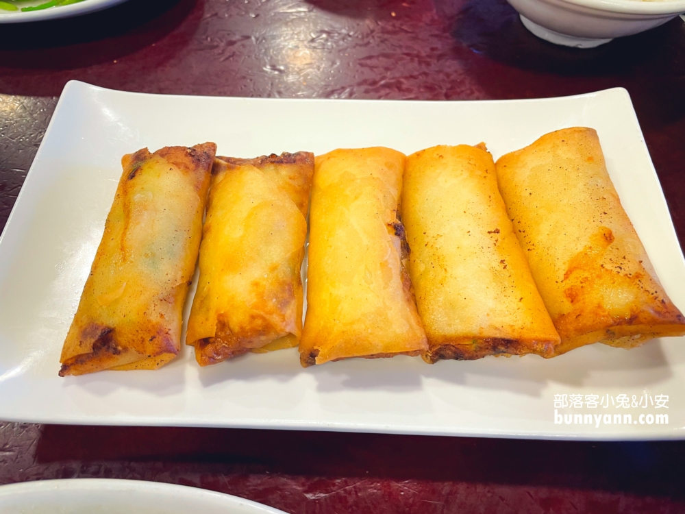 宜蘭【番割田甕缸雞】皮脆肉多汁烤雞，蘇澳交流道旁好吃烤雞店