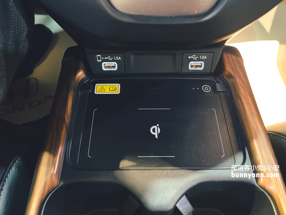 【2023Honda CR-V】本田CRV休旅車，現場實車拍照、配備與價錢!!