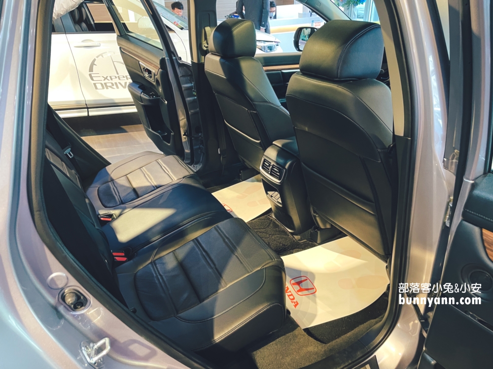 【2023Honda CR-V】本田CRV休旅車，現場實車拍照、配備與價錢!!