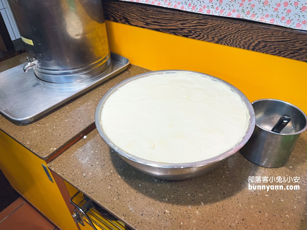 苗栗【大鼎夏荷牛肉麵館】免費豆花竟然比牛肉麵好吃多了
