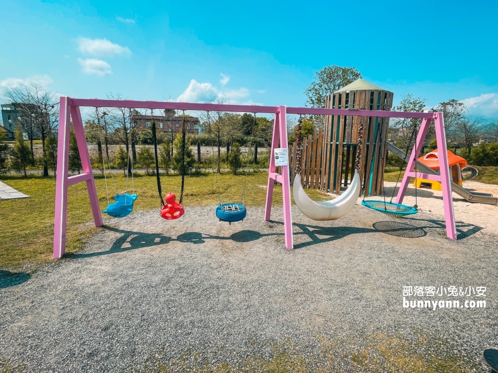 宜蘭【星夢森林劇場】來找可愛水豚君跟毛茸茸兔兔互動