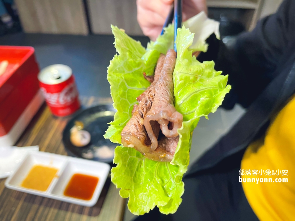 【燒鶴一番町】基隆廟口店，厚切牛排、Q彈鮮蝦吃到飽超讚!!