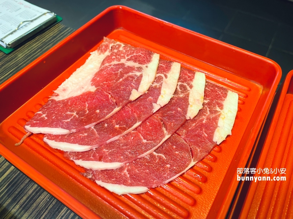 【燒鶴一番町】基隆廟口店，厚切牛排、Q彈鮮蝦吃到飽超讚!!