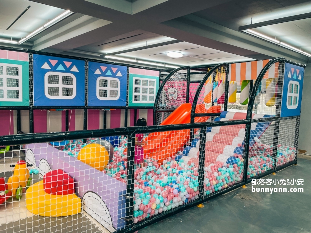 【杰運汽車親子樂園】用餐免費玩球池溜滑梯，北投跑跑卡丁車!!