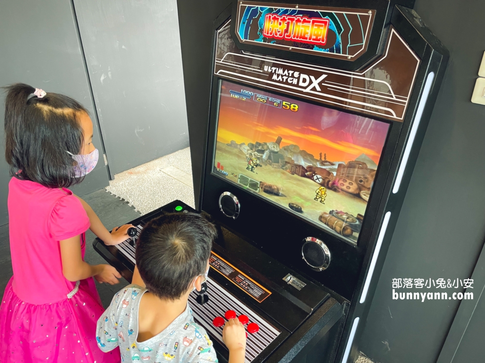 【杰運汽車親子樂園】用餐免費玩球池溜滑梯，北投跑跑卡丁車!!