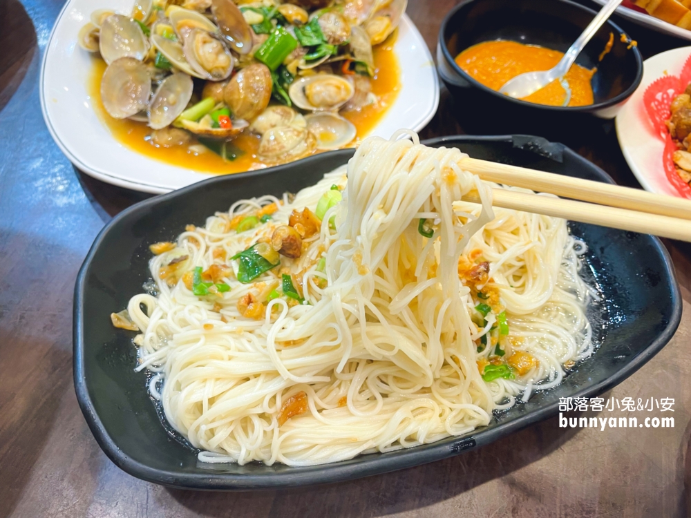 隱藏在田野間的美味！金山萬里甕大王甕仔雞，烤雞控不能錯過
