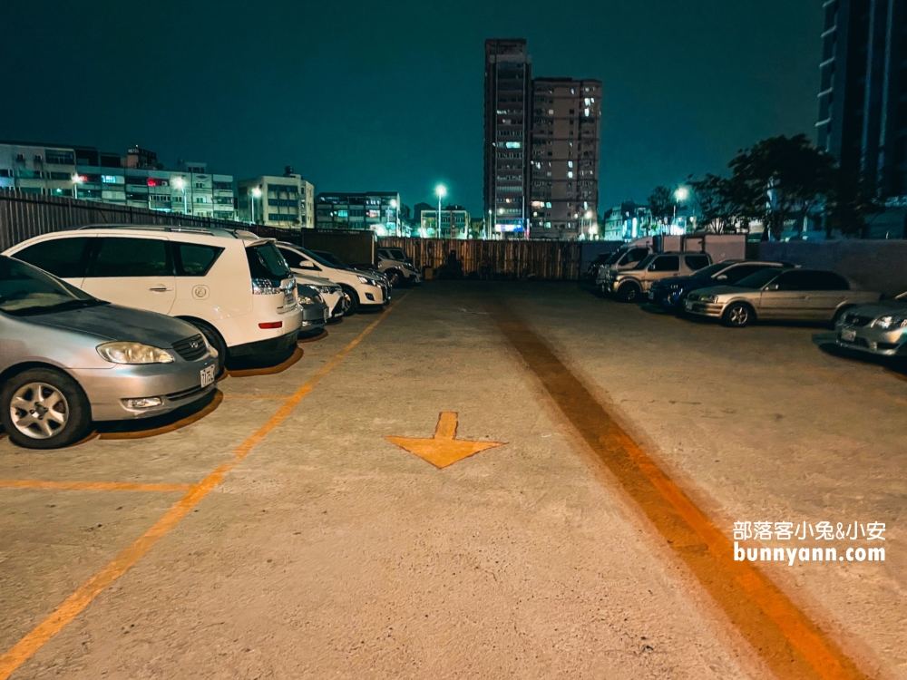 【員林龍燈夜市】一星期開四天的夜市，想吃美食就來這裡找!!
