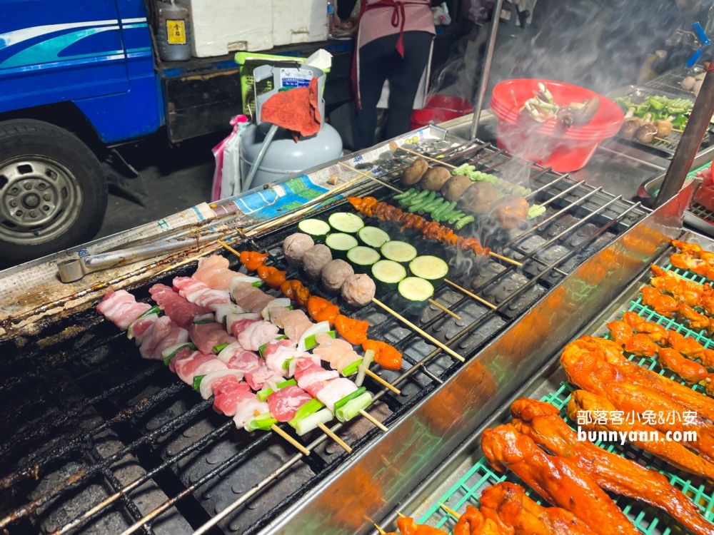 【員林龍燈夜市】一星期開四天的夜市，想吃美食就來這裡找!!