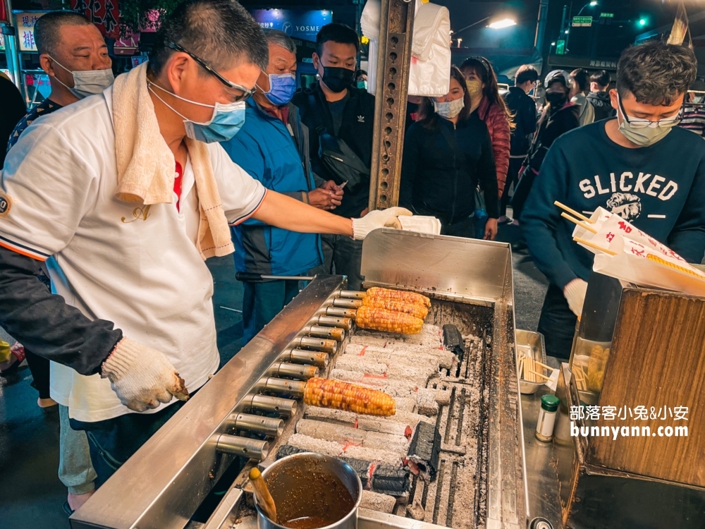 【員林龍燈夜市】一星期開四天的夜市，想吃美食就來這裡找!!