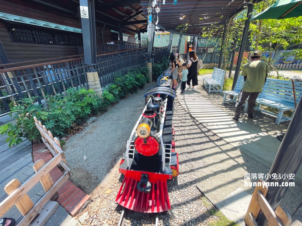 彰化免門票戶羽機關車園區，扇形車庫鐵道文創園區詳細介紹!!