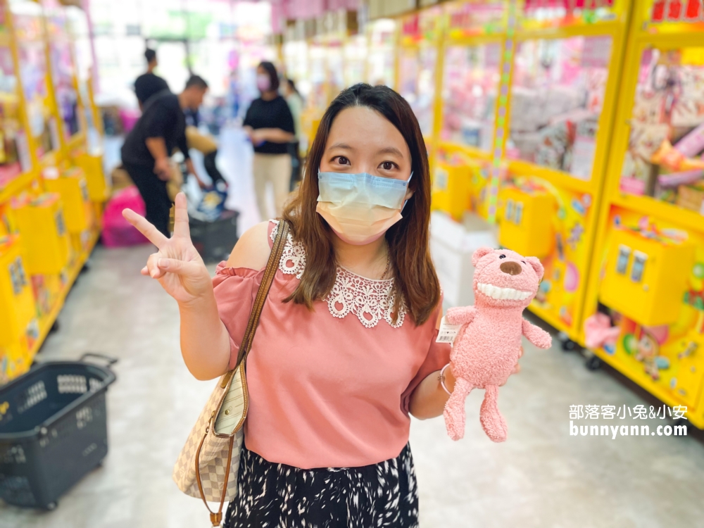 優品娃娃屋彰化金馬店，一千元能夾到哪些?