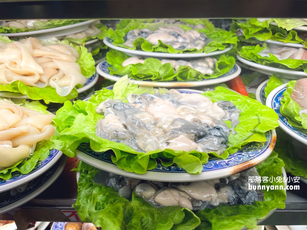 基隆【義美石頭火鍋】還沒開門就排隊的平價火鍋店(菜單&交通)