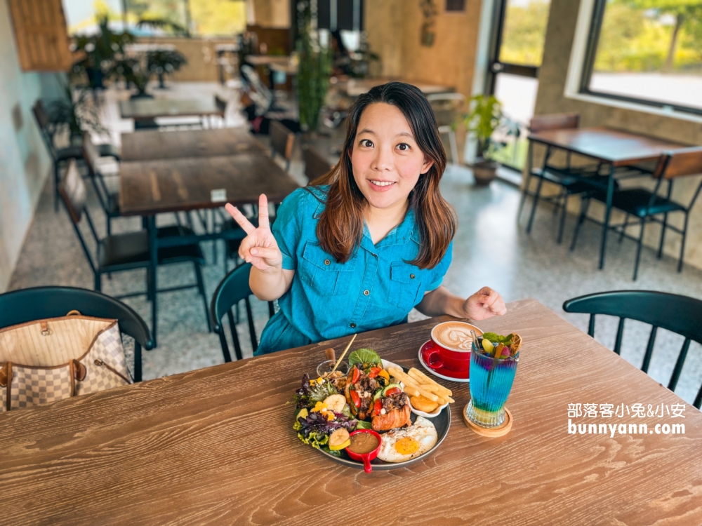 萬記商行The One’s Shop礁溪咖啡廳，宜蘭美食推薦綠田裡好味道!!