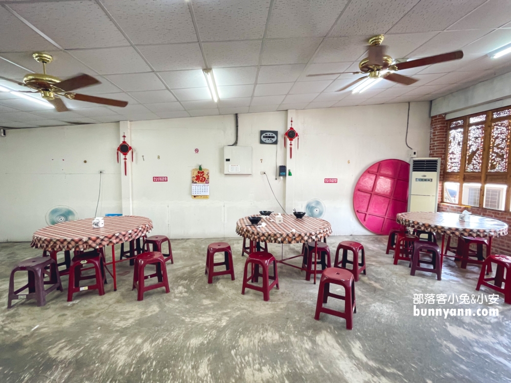 苗栗「香香牛肉麵」頭份路邊麵店，80元有很厚牛肉可吃