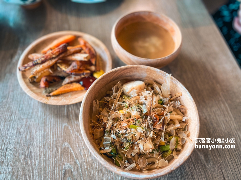 宜蘭美食餐廳「蘭波LanPO」介紹，在超美玻璃屋喝咖啡約會