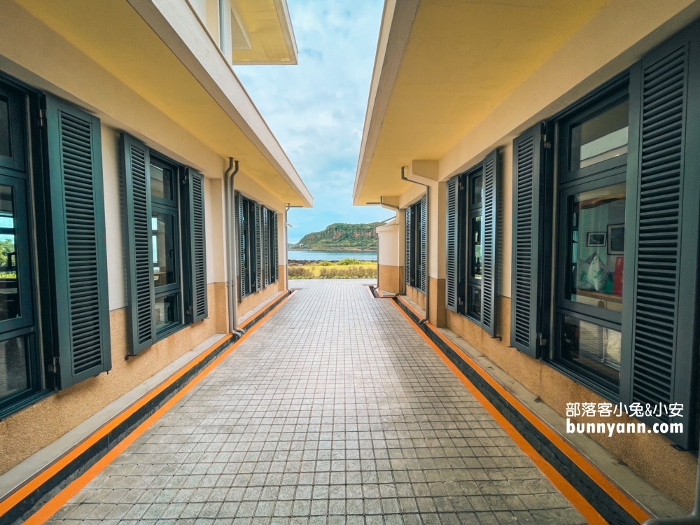 萬里「山海芳園景觀咖啡廳」靠近海邊的免門票咖啡店