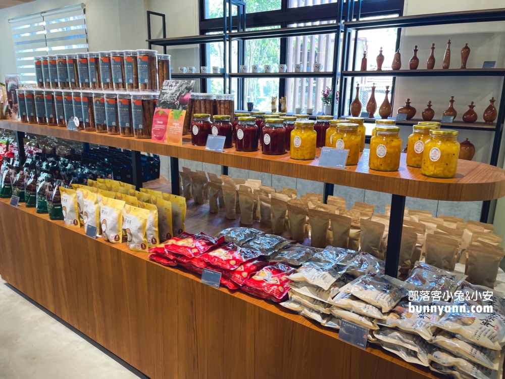 南投埔里【台灣惠蓀咖啡品牌館】撲鼻咖啡香底蘊超香醇的!!