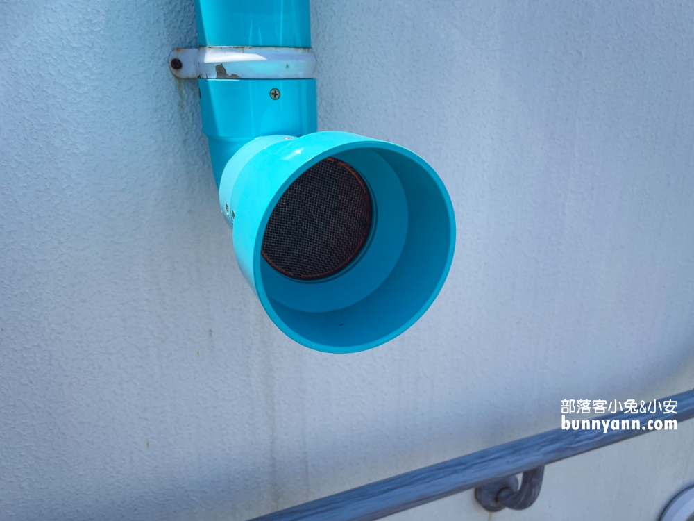 【金點草里驛棧】草里漁港旁好吃的小卷米粉，直接海景第一排視野