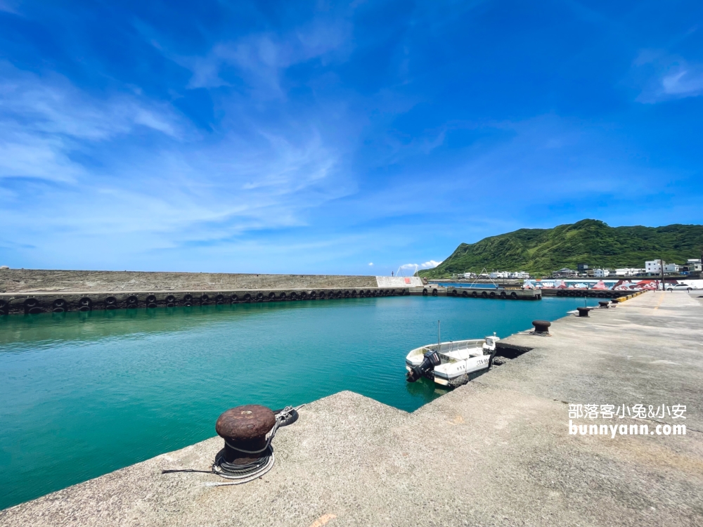 【金點草里驛棧】草里漁港旁好吃的小卷米粉，直接海景第一排視野