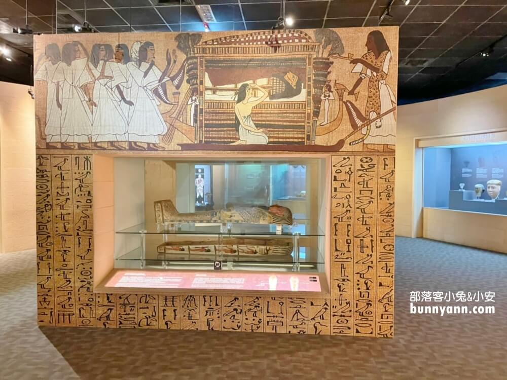 【台中科博館】國立自然科學博物館，館內有大恐龍可以拍照！