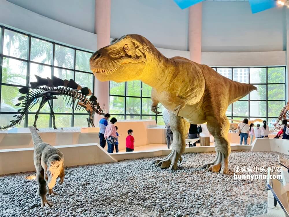 【台中科博館】國立自然科學博物館，館內有大恐龍可以拍照！