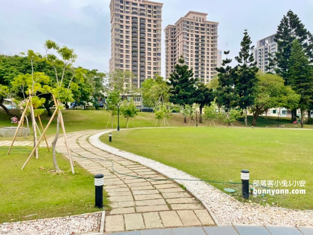 【台中科博館】國立自然科學博物館，館內有大恐龍可以拍照！