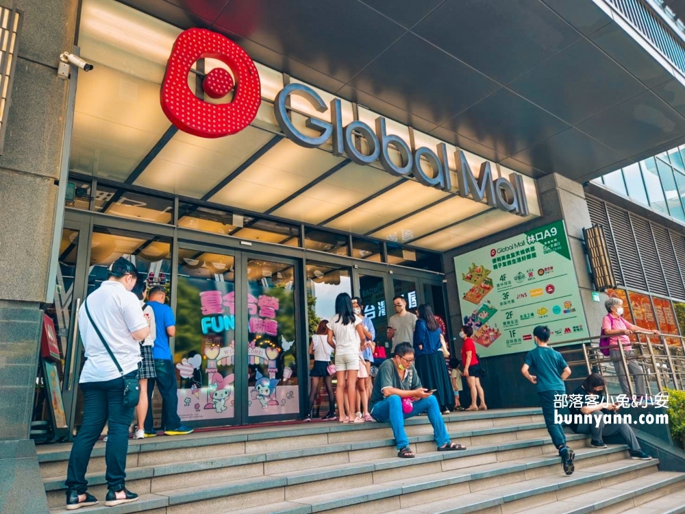 【我家牛排林口A9店】提供多達四十道中西料理與自助霜淇淋自助吃到飽