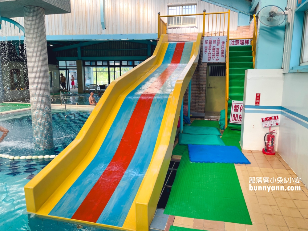 佳冬美樂地溫水游泳池，既好玩又便宜的滑水道和室內SPA池