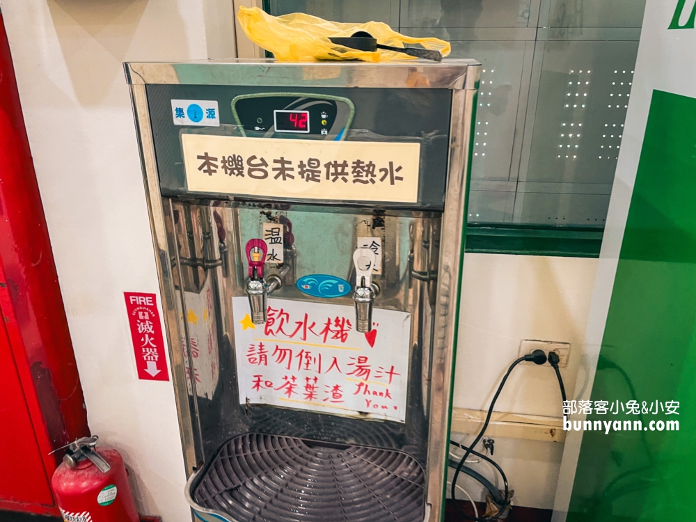 佳冬美樂地溫水游泳池，既好玩又便宜的滑水道和室內SPA池