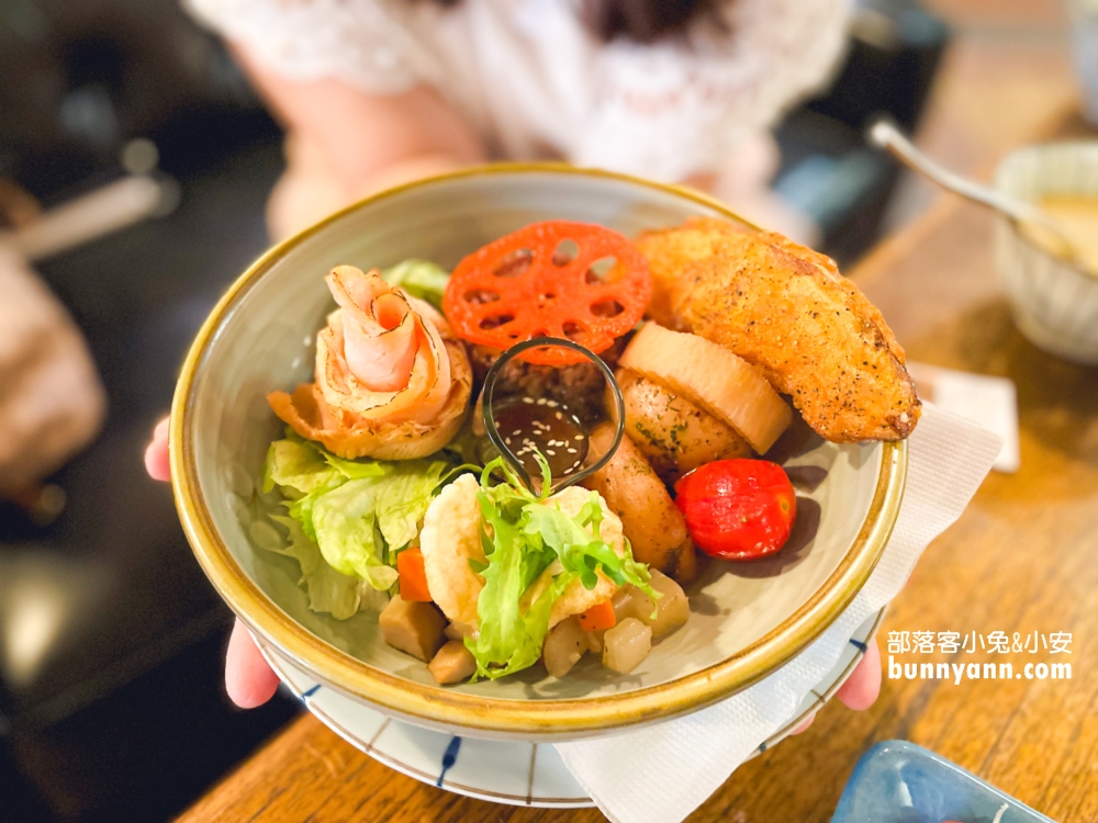 帶你吃【昨日花卷跨界好食】燈光美氣氛佳的美味創意料理