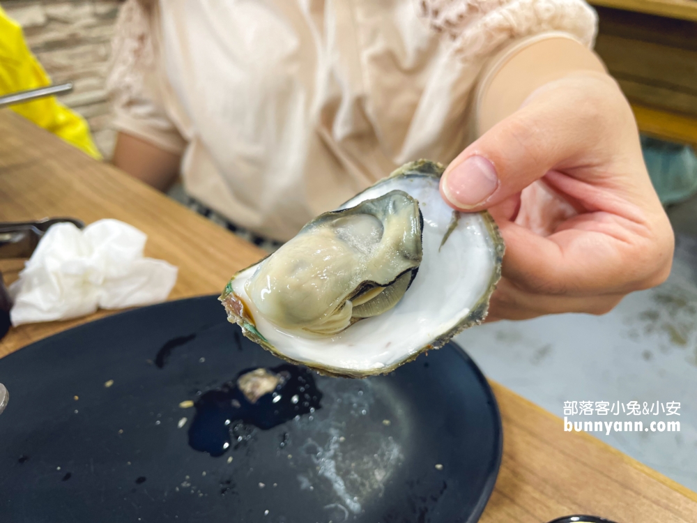 宜蘭【海世界複合式碳烤】谷歌4.3顆星的評價很高的海鮮吃到飽餐廳！