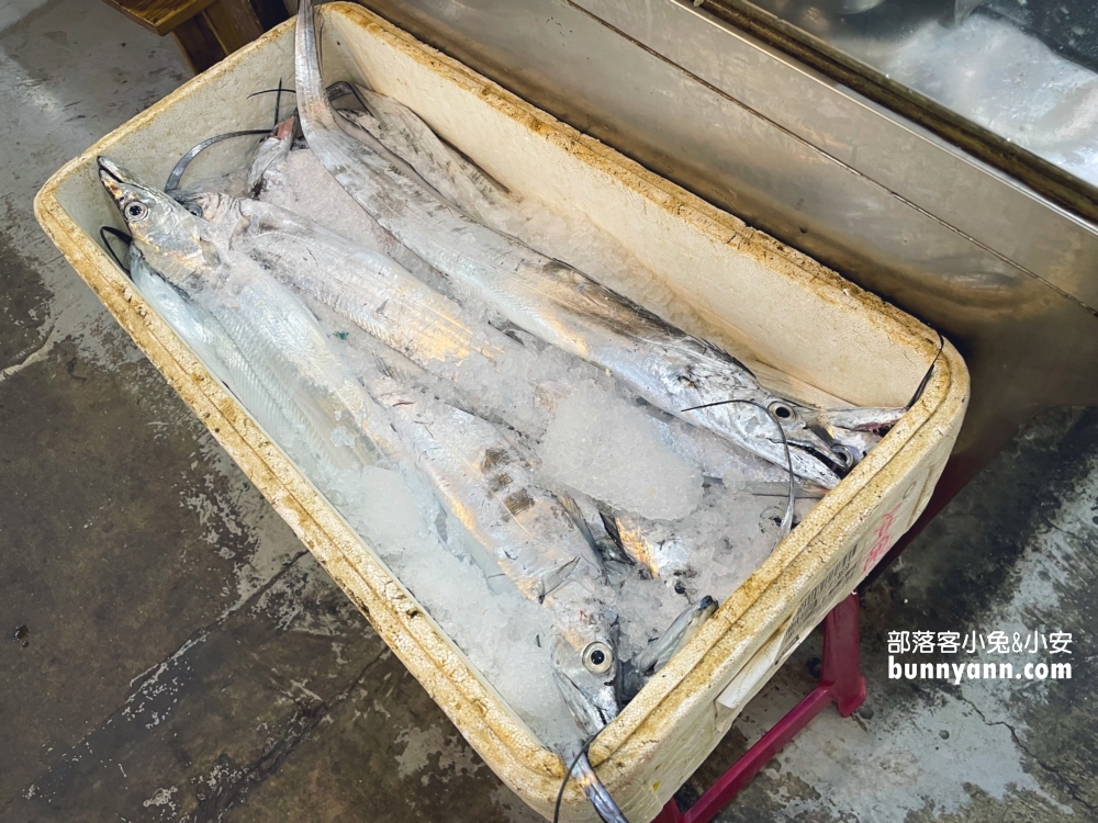 宜蘭【海世界複合式碳烤】谷歌4.3顆星的評價很高的海鮮吃到飽餐廳！